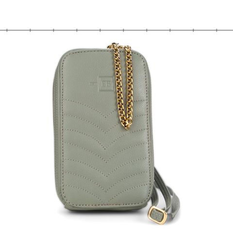 Modelo 479: bolsa para celular verde com pespontos em V e corrente dourada